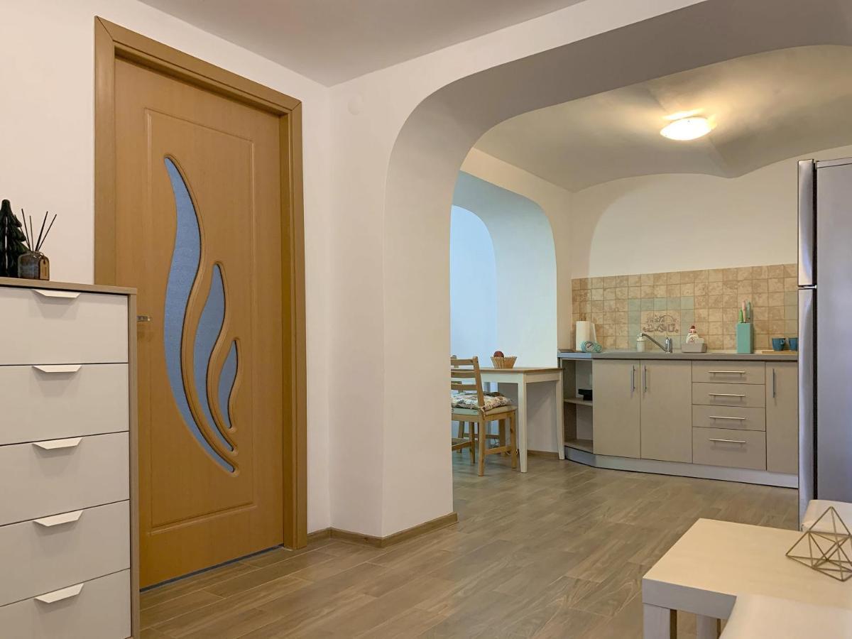 Appartamento Casa Carol Braşov Esterno foto