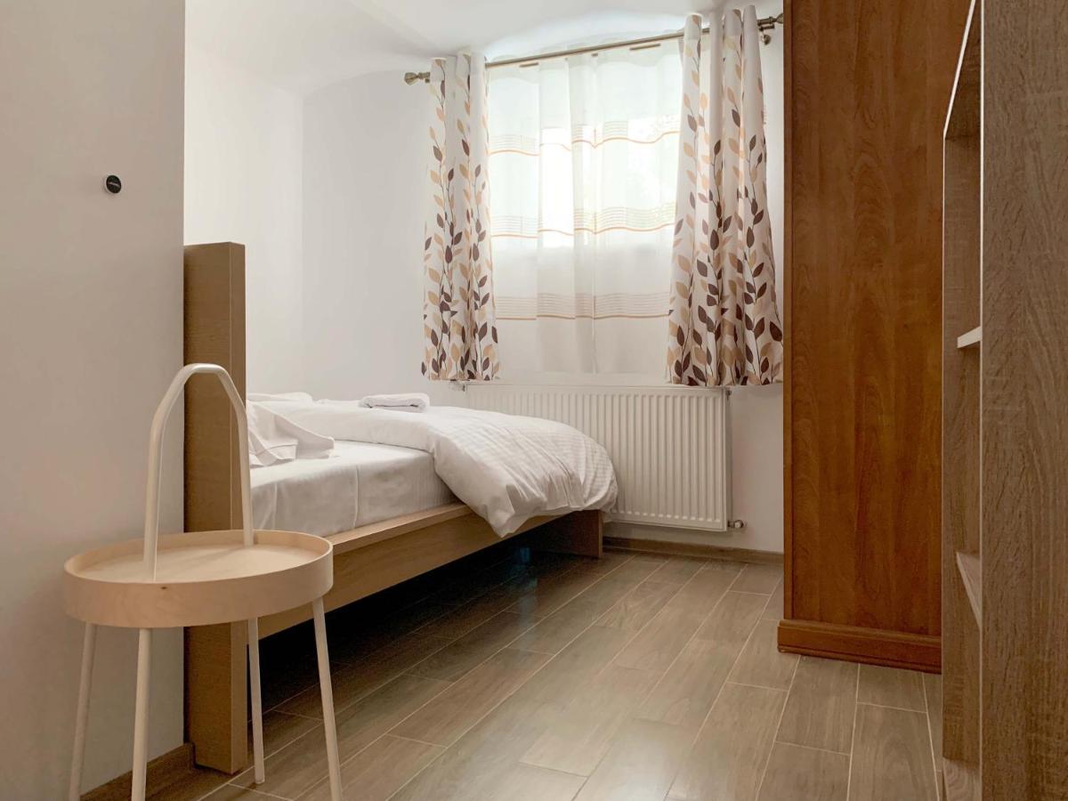 Appartamento Casa Carol Braşov Esterno foto
